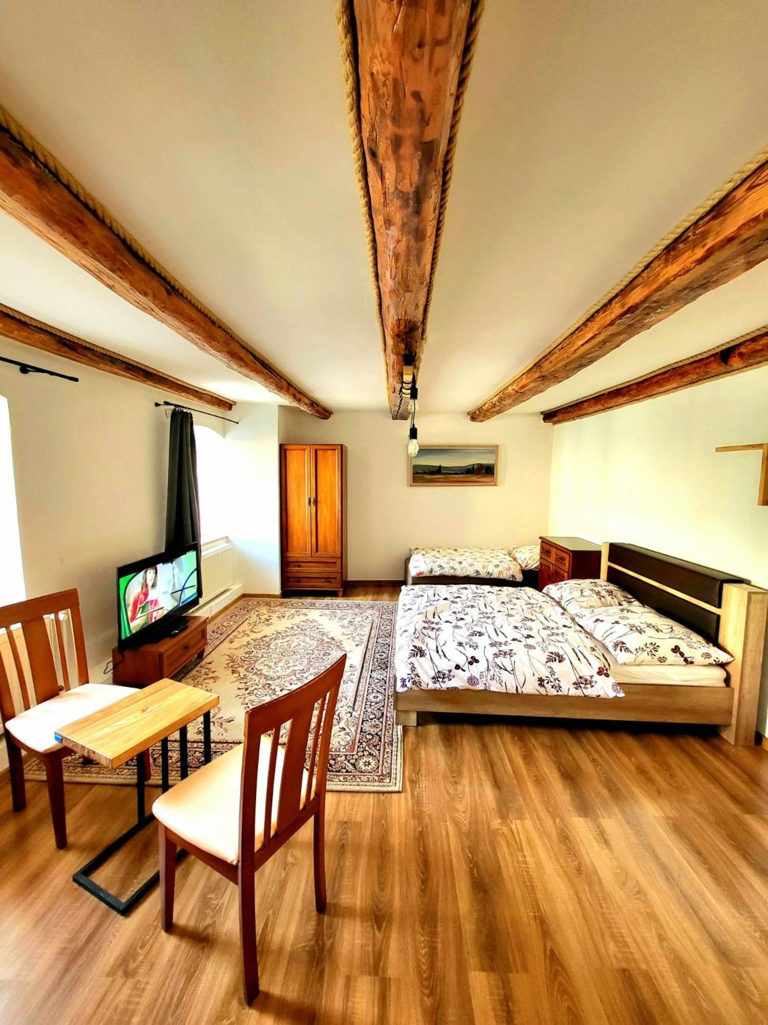 Apartman Velicka Vinaren โปปรัด ภายนอก รูปภาพ