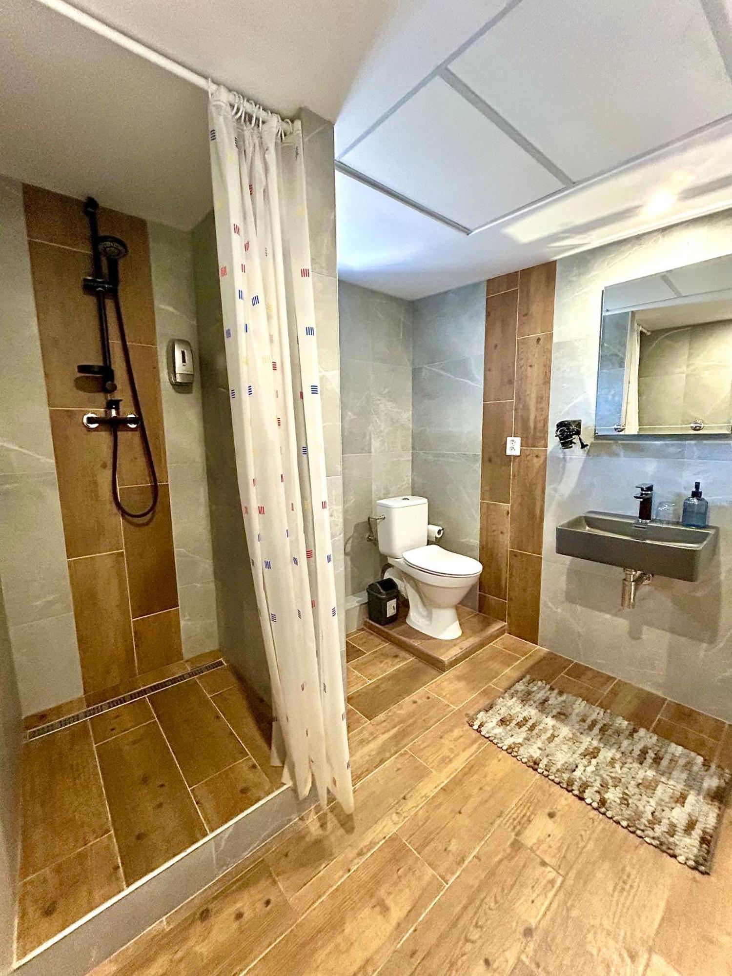 Apartman Velicka Vinaren โปปรัด ภายนอก รูปภาพ